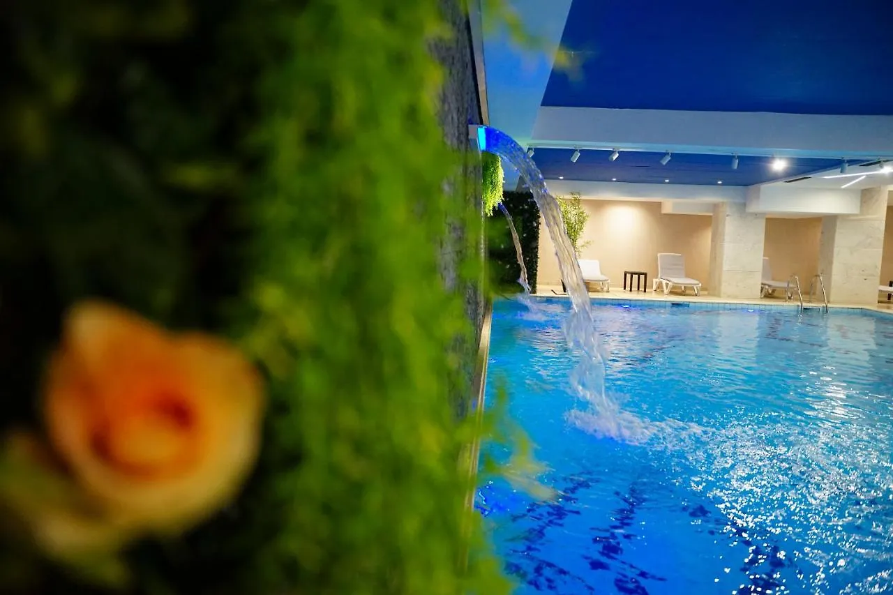 Doanesia Premium Hotel & Spa Mezez
