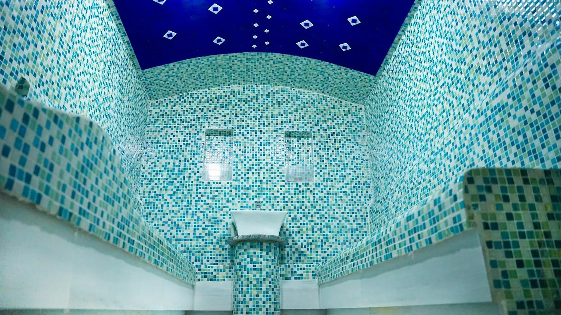 Doanesia Premium Hotel & Spa Tirana 4*,  Albania