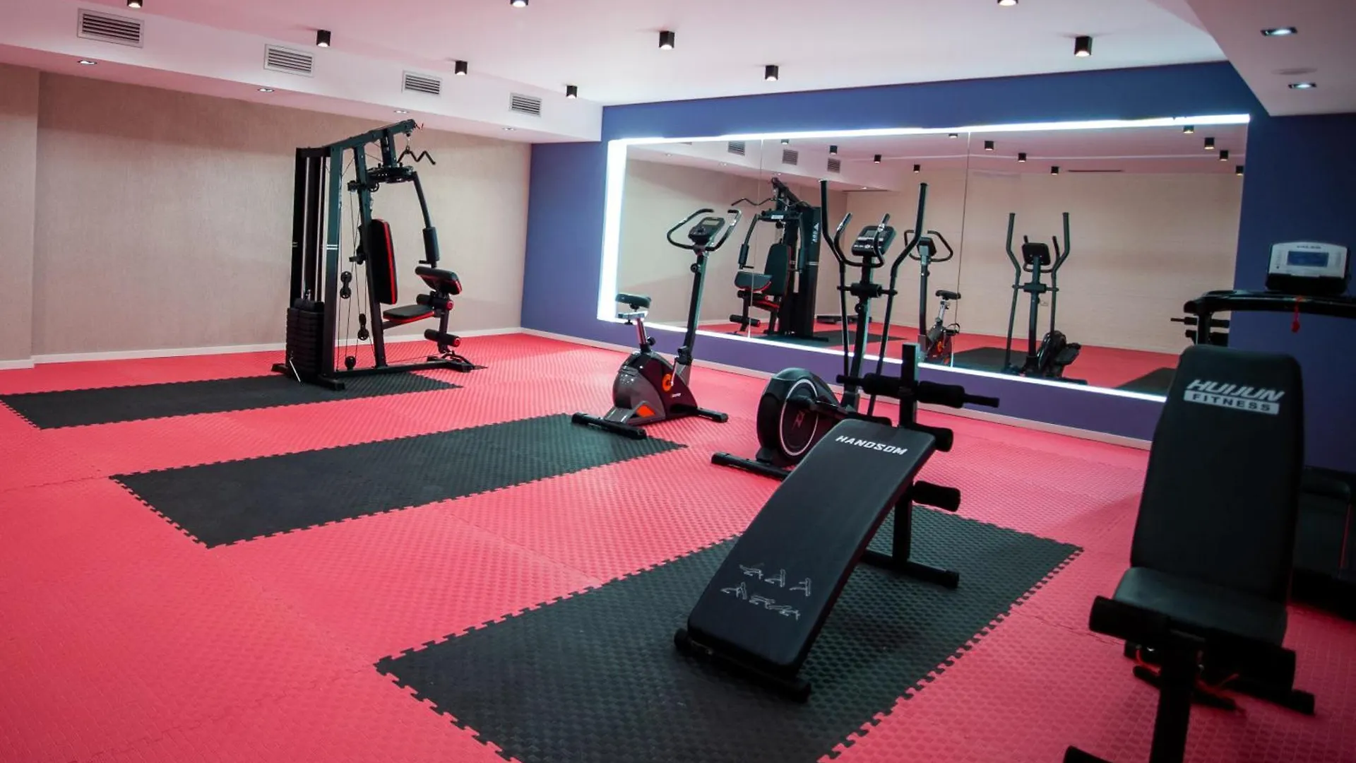 Doanesia Premium Hotel & Spa Tirana