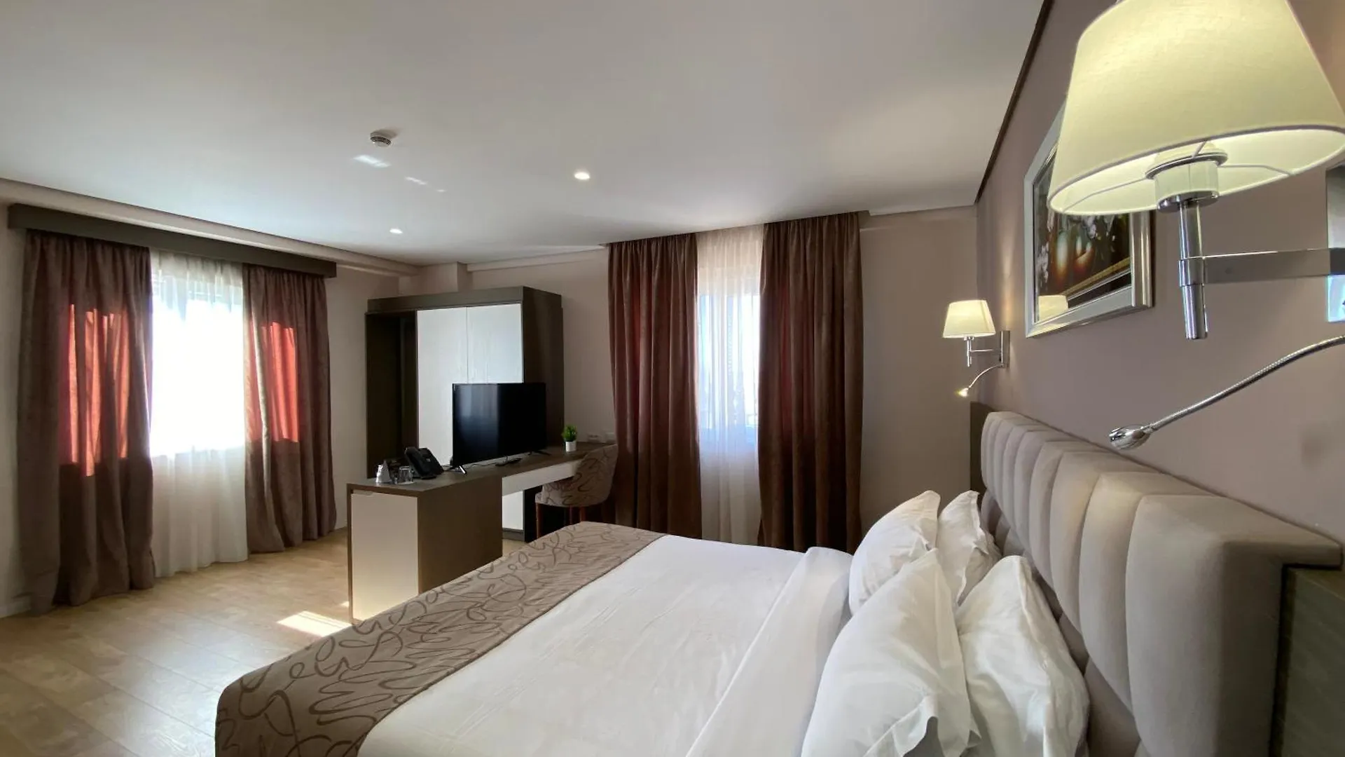 ****  Doanesia Premium Hotel & Spa Tirana Albania
